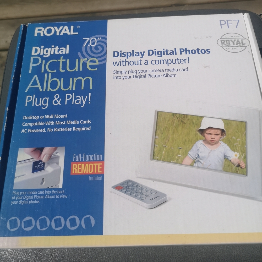 3 for$15 Royal 7" Digital Picture Album, Plug & Play, Most Media Cards, Remote